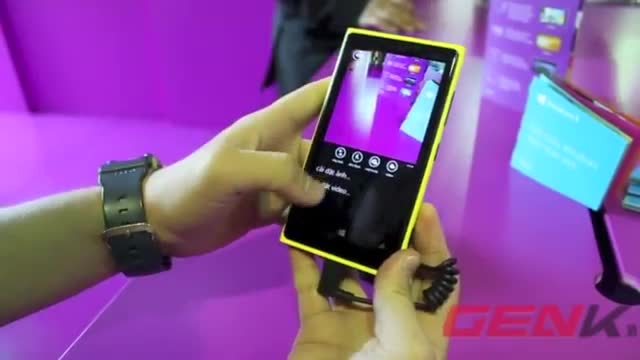 Lumia 920 tiếp tục giảm giá thêm 1 triệu đồng