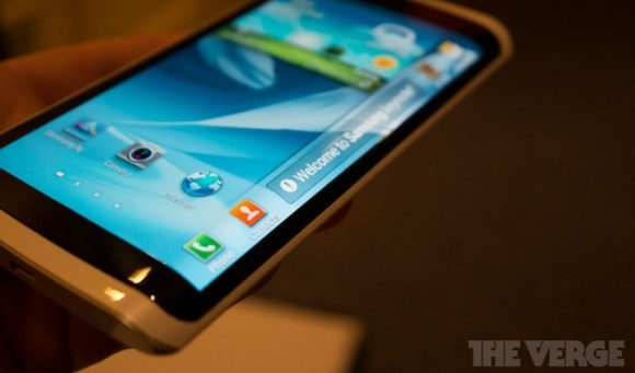 Samsung sẽ ra mắt điện thoại màn hình 