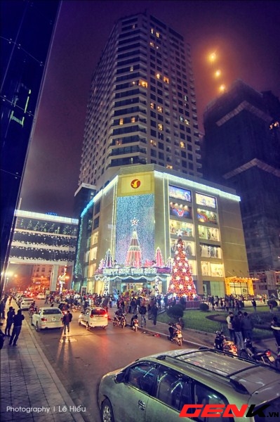 Điểm danh những địa điểm chụp ảnh Giáng Sinh đẹp nhất Hà Nội 8