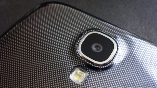 Samsung đích thân phát triển camera mới giúp điện thoại mỏng hơn, chụp ảnh đẹp hơn