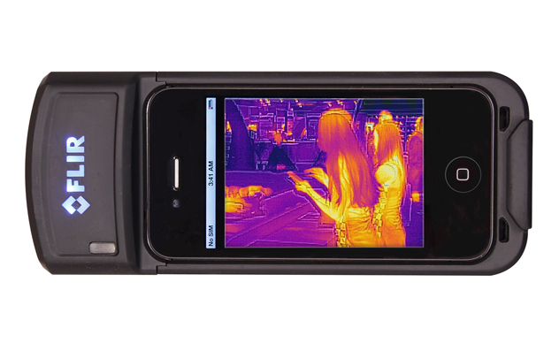 Phụ kiện camera hồng ngoại giúp iPhone “quan sát” trong bóng tối