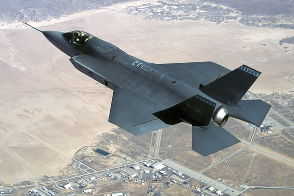  F-35 được trang bị công nghệ tàng hình tiên tiến nhất, tuy nhiên vẫn có thể bị phát hiện bởi radar bước sóng UV.