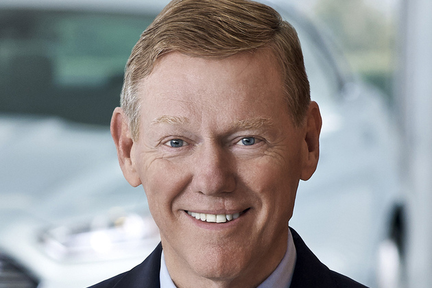 Alan Mulally - CEO của hãng xe hơi Ford.
