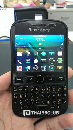 Lộ diện điện thoại BlackBerry 9720 giá rẻ