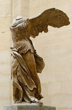 Tìm hiểu về bảo tàng Louvre - thiên đường của nghệ thuật