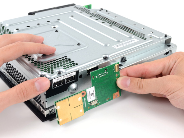 Xbox_360_E_ben_trong_14