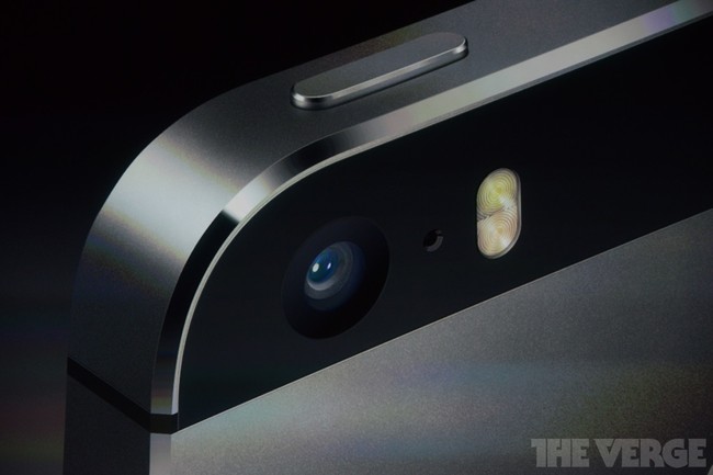Chi tiết về camera của iPhone 5S: chụp hình đẹp hơn với hai đèn flash, hỗ trợ stop-motion