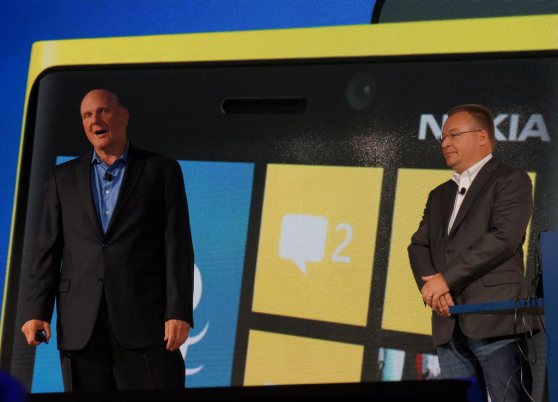 Liệu Stephen Elop có mở đường cho Microsoft đến với Nokia không?
