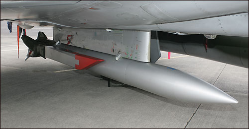 Biển Đ&ocirc;ng: Việt Nam đ&aacute;nh bại đỉnh cao t&ecirc;n lửa YJ-12 Trung Quốc