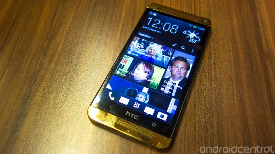 Thực tế trải nghiệm đẳng cấp cùng HTC One dát vàng xa xỉ