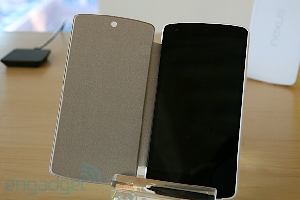 Nexus 5 bumper case and QuickCover listed as 'coming soon' on Play store