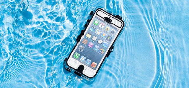 iPhone-5-5s-Waterproof-case-Griffin-Survivor-Catalyst