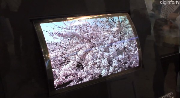 Xuất hiện chất liệu m&agrave;n h&igrave;nh dẻo mới với khả năng hiển thị ho&agrave;n hảo 2