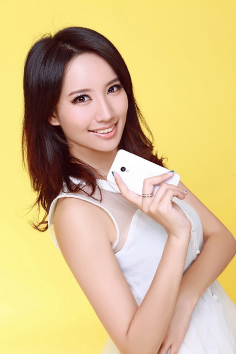 Người đẹp, nóng bỏng, smartphone