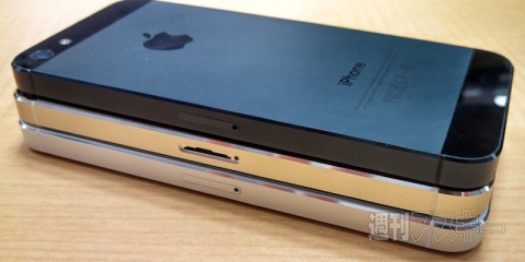 Cận cảnh chiếc iPhone 5S màu rượu sâm banh đầy “lịch lãm”