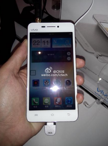 Lộ ảnh thực tế Vivo X3, kẻ soán ngôi smartphone mỏng nhất thế giới