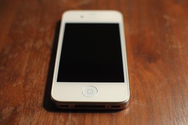 iPhone phiên bản trắng có thể chưa từng xuất hiện 4