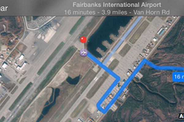 Apple Maps chỉ dẫn sai, người dùng suýt đâm vào máy bay Boeing
