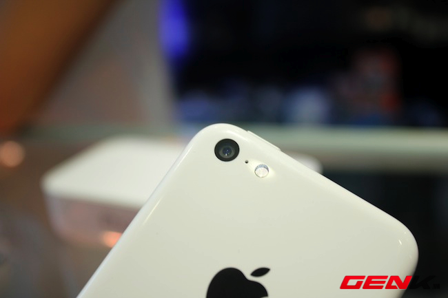  Camera của iPhone 5c có độ phân giải 8 megapixel.