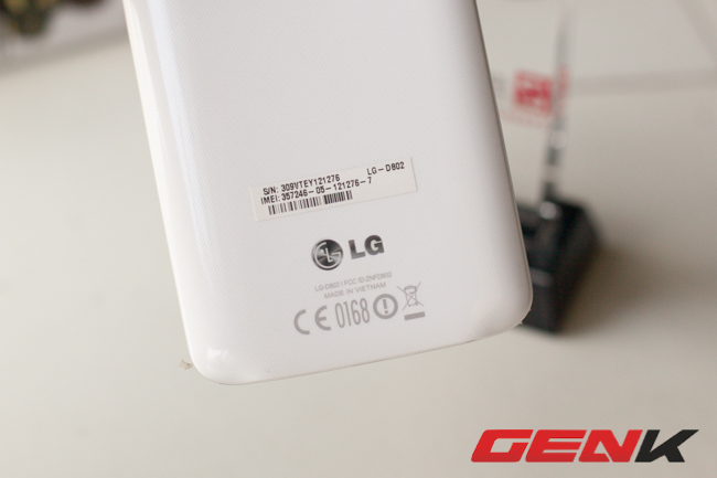 Trên tay LG G2 chính hãng: pin lớn hơn, thiết kế nguyên khối, sản xuất tại Việt Nam