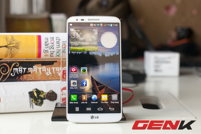 Trên tay LG G2 chính hãng: pin lớn hơn, thiết kế nguyên khối, sản xuất tại Việt Nam