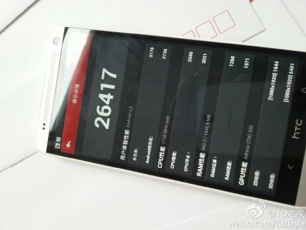 HTC One Max có màn đọ dáng đầu tiên cùng Note 3