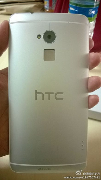 Ảnh thực tế phablet 6 inch sắp ra mắt của HTC