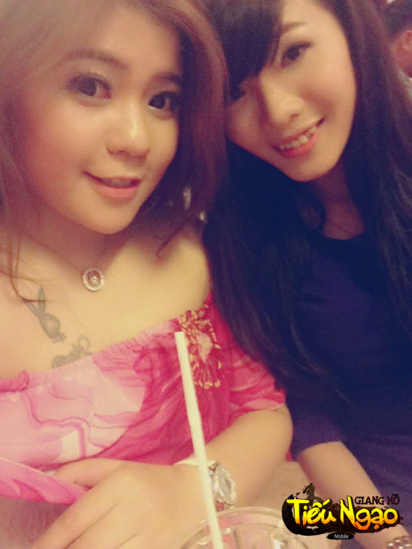 Gặp gỡ nữ game thủ xinh đẹp của Tiếu Ngạo Giang Hồ Mobile 7