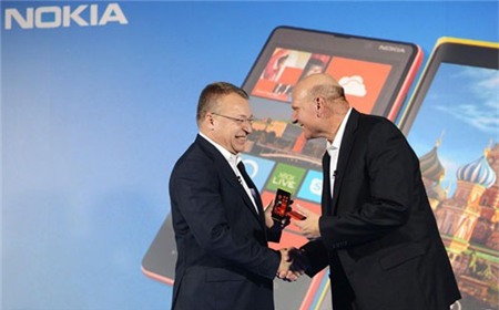 Microsoft với tương lai bất định sau ngày “kết duyên” cùng Nokia
