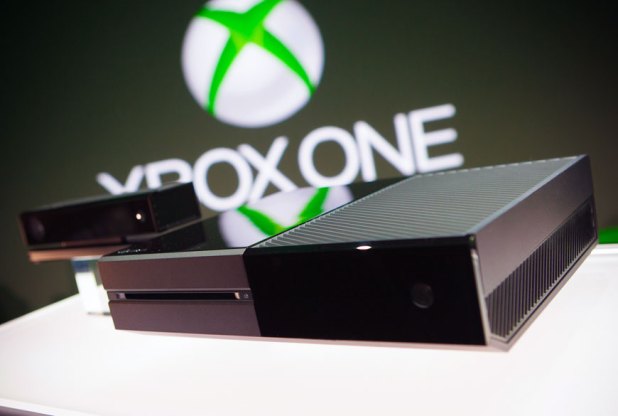 Dự kiến Xbox One có giá 399 USD còn PS 4 là 349 USD