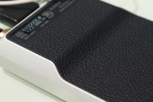 Hình ảnh thực tế Sony Walkman ZX1: thiết kế đẹp, nguyên khối