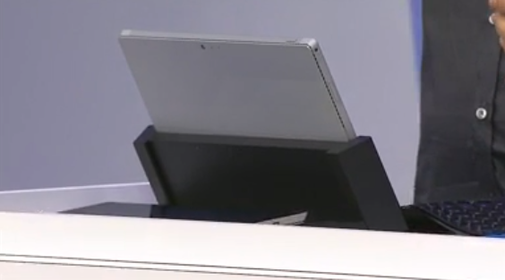 Bàn phím Type Cover, Dock 4K và bút cảm ứng, những phụ kiện làm nên sức mạnh của Surface Pro 3