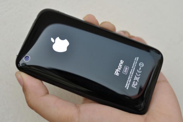 Cùng nhìn lại giá bán các đời iPhone trên thị trường Việt