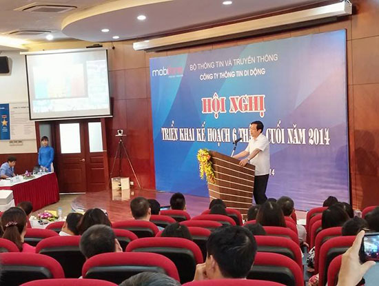 Bộ trưởng Nguyễn Bắc Son  phát biểu tại Hội nghị triển kai kế hoạch 6 tháng cuối năm của MobiFone.