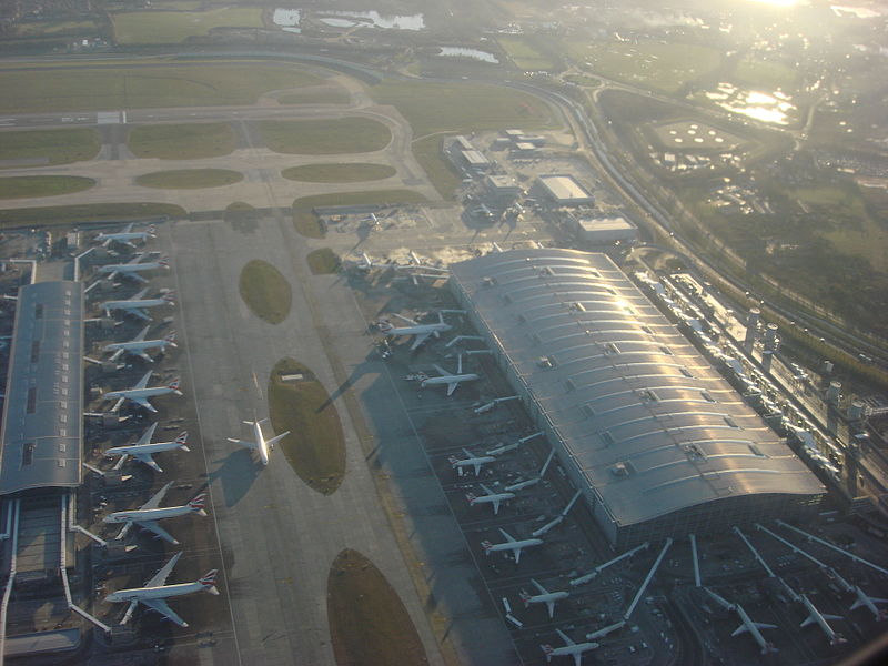 File:Heathrow Airport 014.jpg