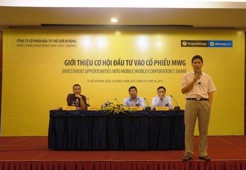 Ông Nguyễn Đức Tài, Chủ tịch HĐQT kiêm CEO công ty Cổ phần đầu tư Thế Giới Di Động phát biểu tại hội thảo