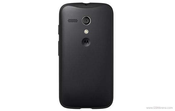 Moto G Forte chỉ khác Moto G ở bộ vỏ Motorola Grip Shell giúp tăng độ bền.