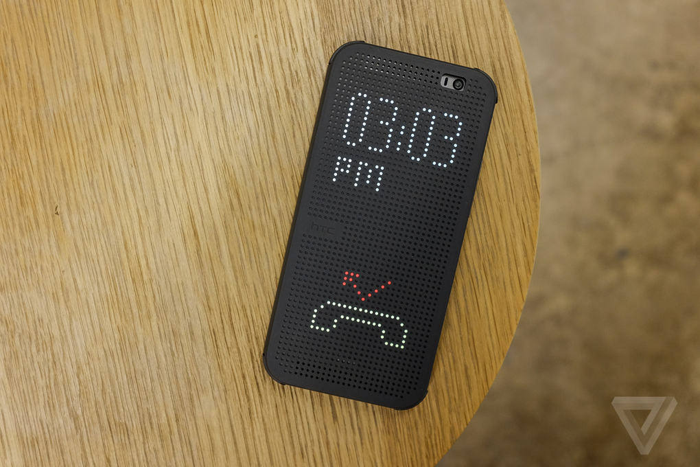 Vỏ case Dot View "lỗ tổ ong" độc đáo cho HTC One 2014