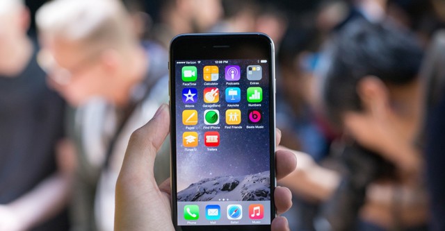 Apple công bố giá sửa chữa bộ đôi iPhone 6