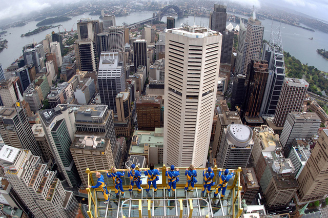 15 Heart-Stopping Skywalks That Will Turn Your Legs To Jelly