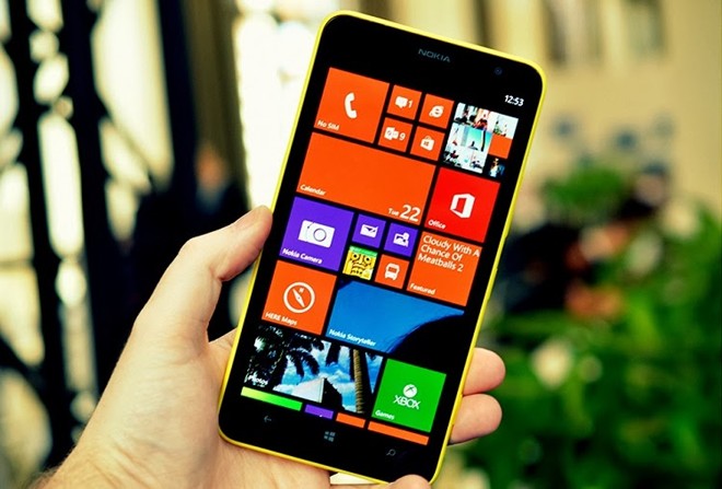 Nokia Lumia 1320 lần đầu giảm giá 1 triệu đồng