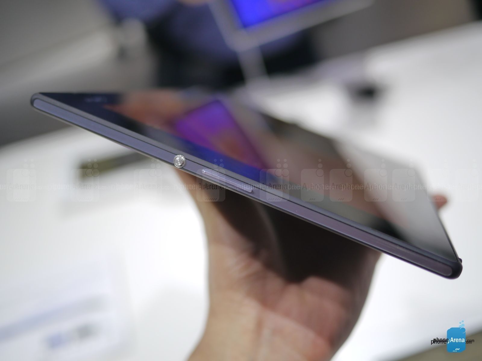 Xperia Tablet Z2 phiên bản 16GB lên kệ tại Mỹ với giá gần 11 triệu đồng