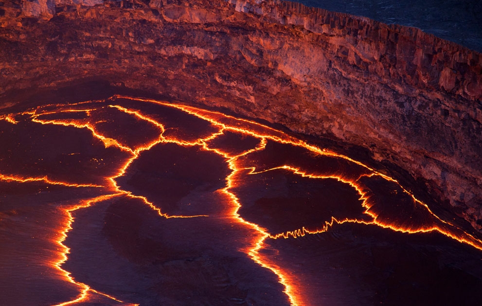 Sự sống trên Trái Đất có thể bắt nguồn từ núi lửa