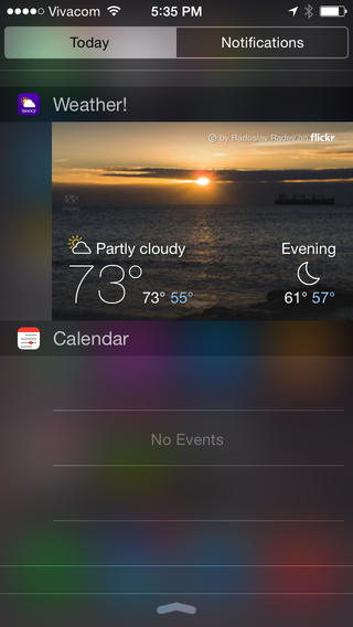 Nếu bạn đã cảm thấy chán ngán với những ứng dụng thời tiết trên chiếc iPhone của mình thì Yahoo! Weather có thể sẽ khiến bạn được đổi gió. Với những hình ảnh sinh động cùng giao diện tươi mới, đây hoàn toàn là 1 widget đáng giá cho các tín đồ của iOS 8.