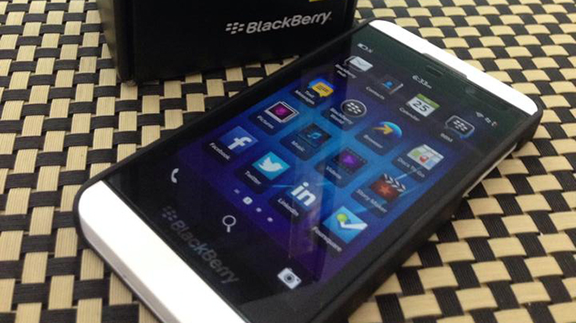 BlackBerry Z10 không còn hút khách như thời điểm mới giảm giá