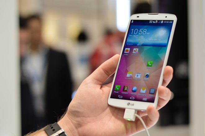4 smartphone ấn tượng vừa giảm giá chạm mốc 10 triệu đồng