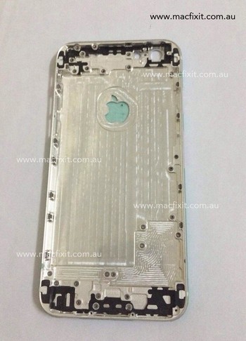 Hình ảnh linh kiện lớp vỏ mặt sau của iPhone 6 bị rò rỉ trên Internet