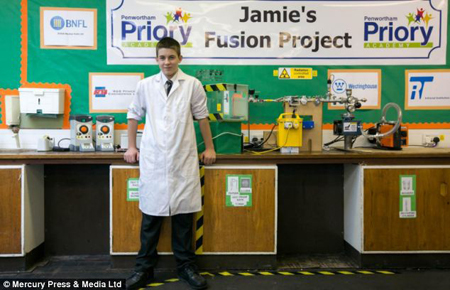 tuổi nhỏ, lò phản ứng, hạt nhân, 13 tuổi, nhà khoa học