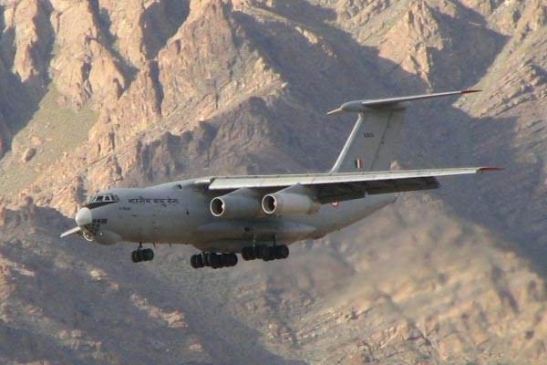 Những máy bay vận tải quân sự lớn nhất thế giới