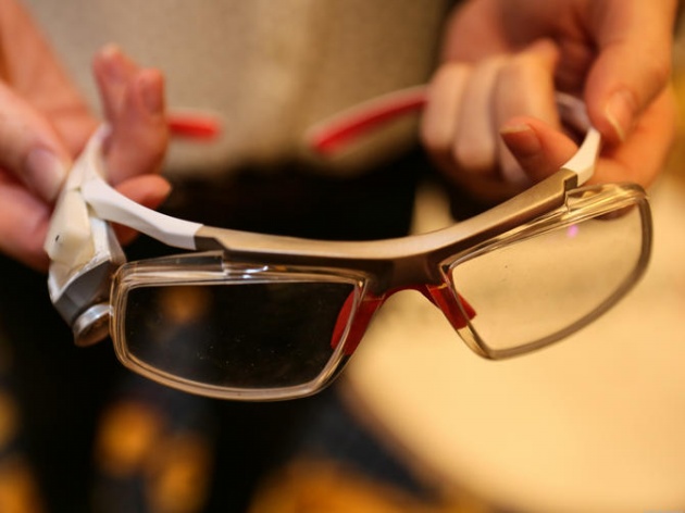 Những chiếc kính thông minh của tương lai: Cuộc chơi không chỉ dành cho Google Glass